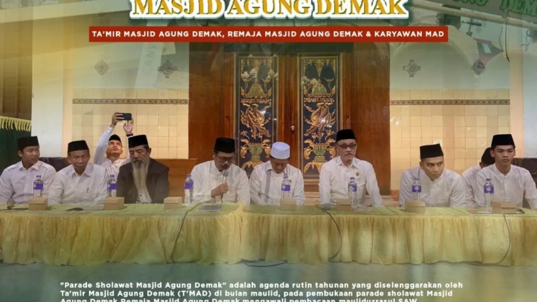 Parade sholawat Masjid Agung Demak